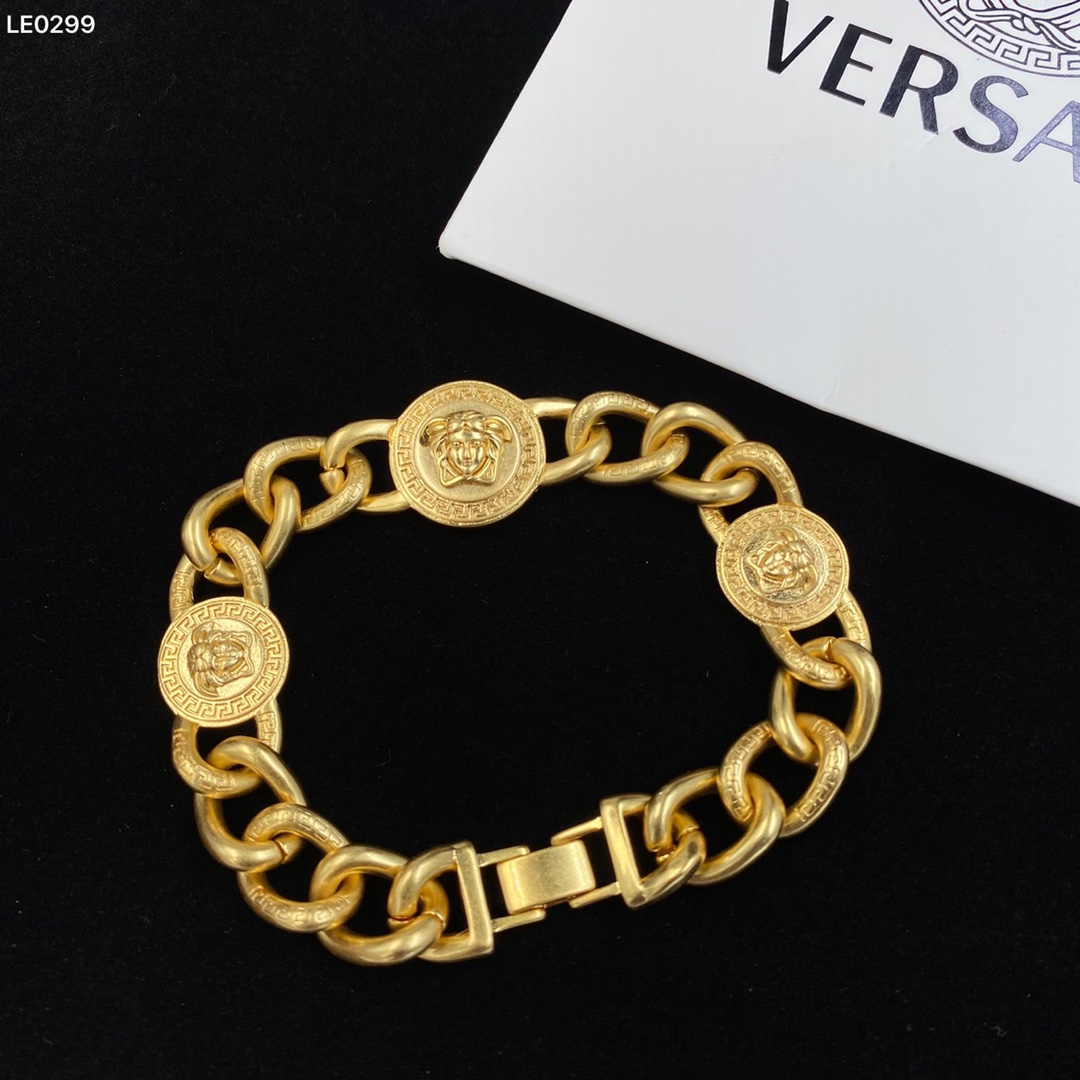 Versace Medusa Bracelet - FashionPlug