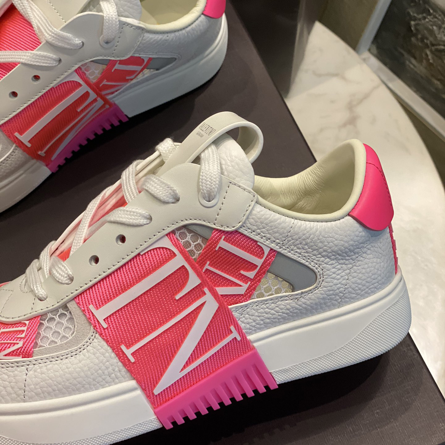 Valenti Low-Top Calfskin And Mesh VL7N Sneaker With Bands - FashionPlug