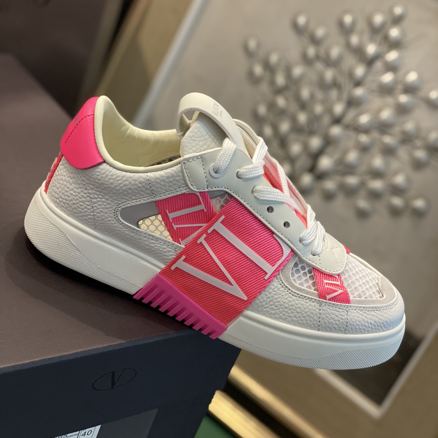 Valenti Low-Top Calfskin And Mesh VL7N Sneaker With Bands - FashionPlug
