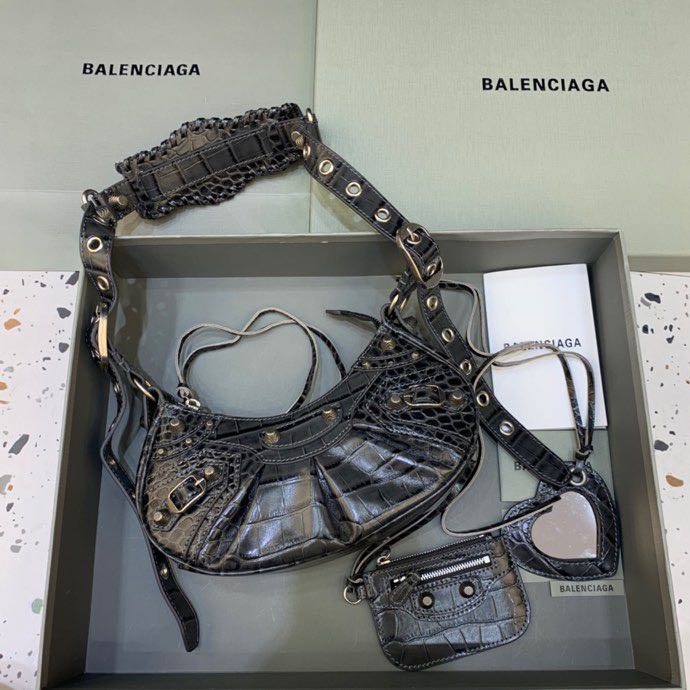 Balenciaga Le Cagole XS Shoulder Bag In Black(26-12-6cm) - FashionPlug