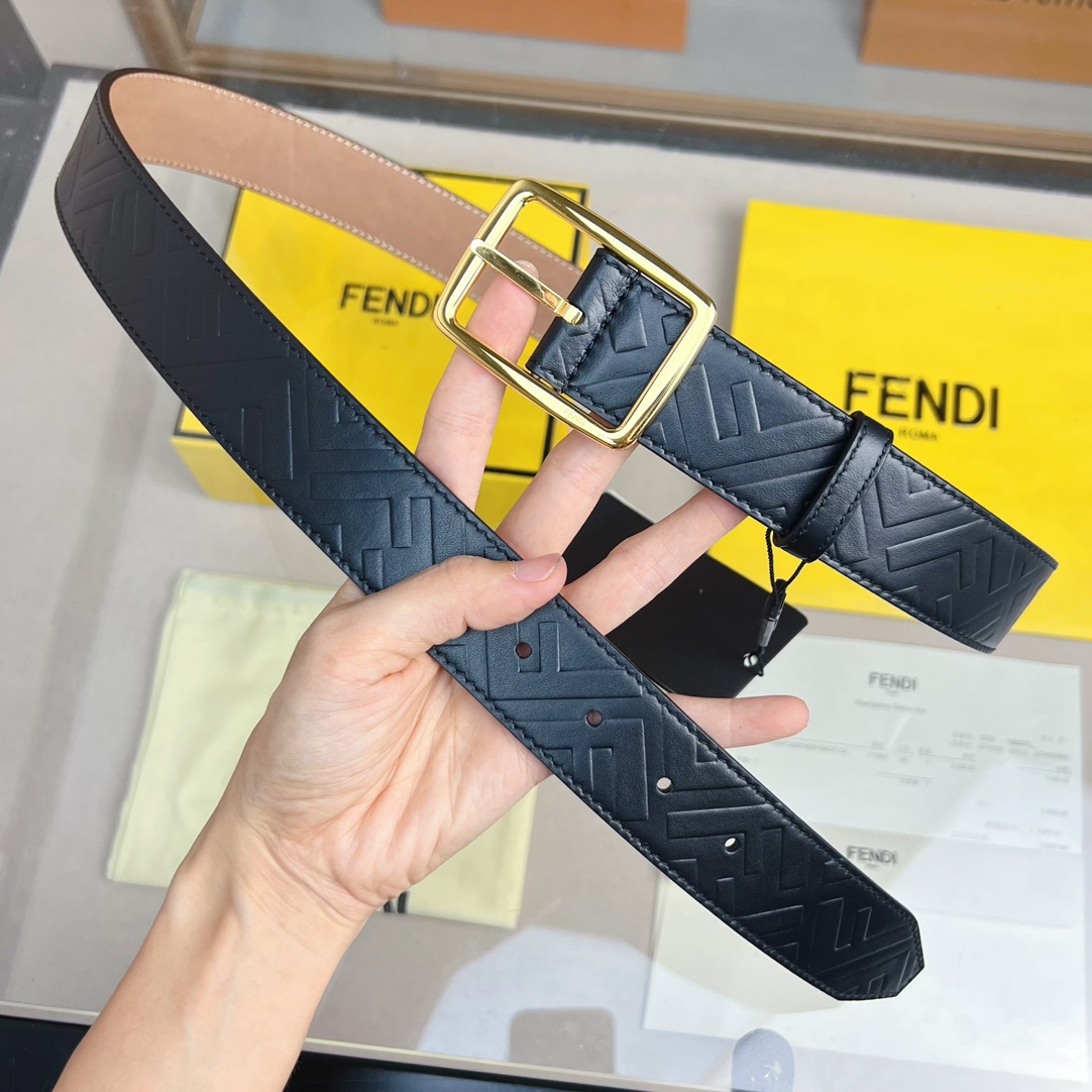 Fendi Leather Belt  - FashionPlug