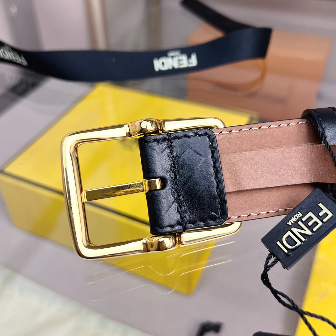 Fendi Leather Belt  - FashionPlug