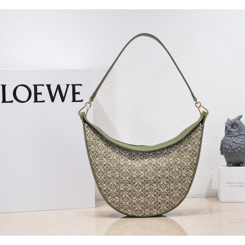 Loewe Luna Bag In Anagram Jacquard And Classic Calfskin(29.5-27-8cm) - FashionPlug