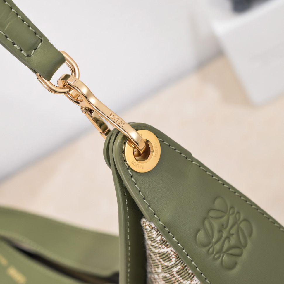 Loewe Luna Bag In Anagram Jacquard And Classic Calfskin(29.5-27-8cm) - FashionPlug