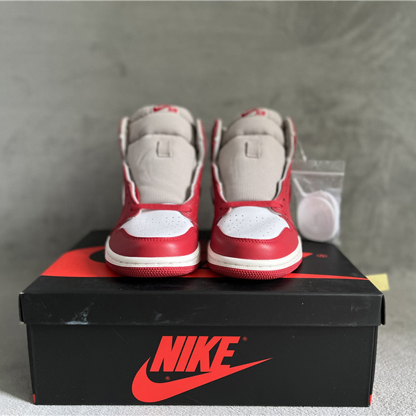 Air Jordan 1 High OG WMNS “Newstalgia”  Sneaker  DJ4891-061 - FashionPlug