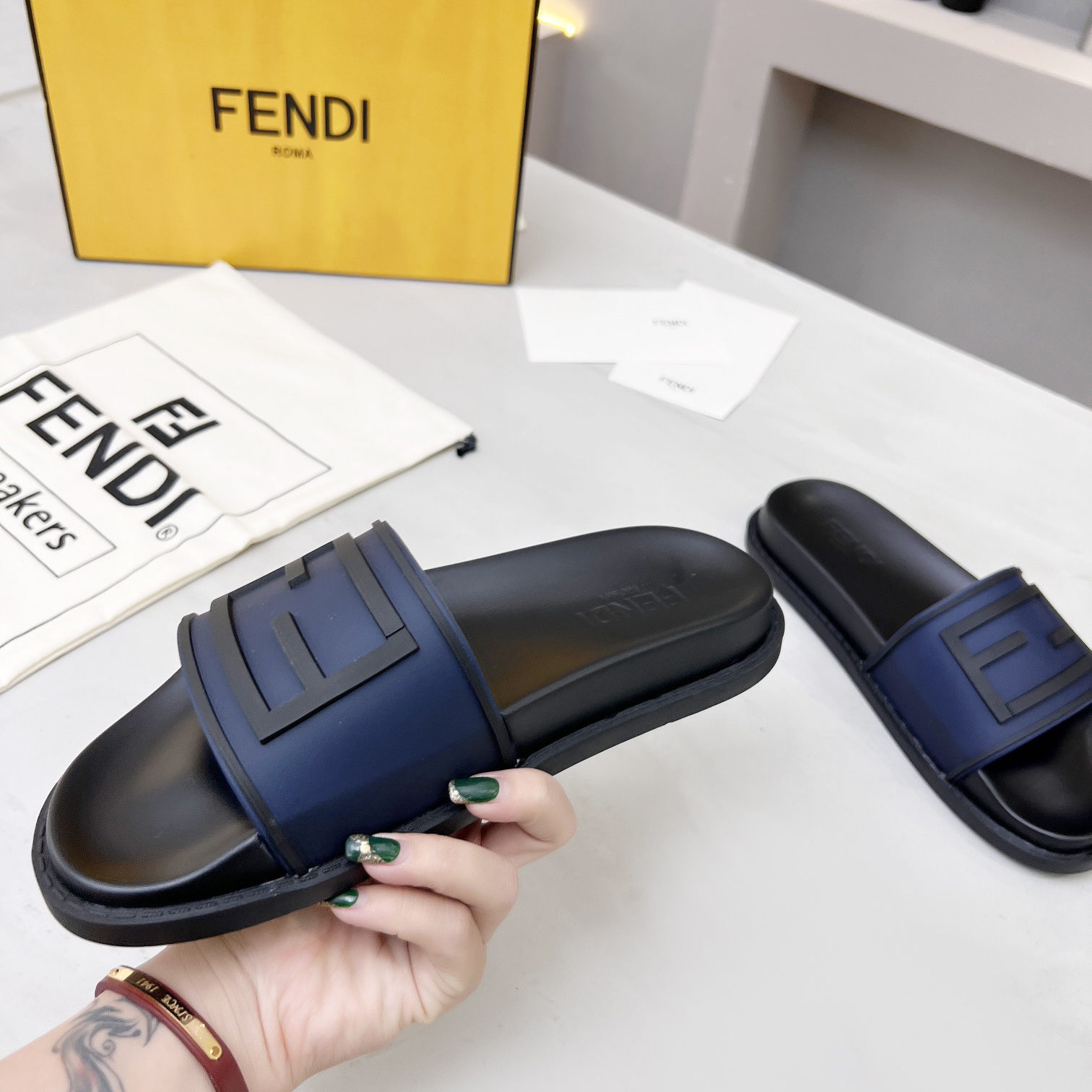Fendi Baguette Slides - FashionPlug