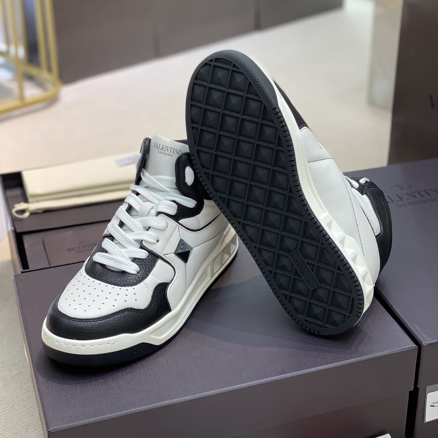 Valenti One Stud Mid-Top Nappa Sneaker - FashionPlug
