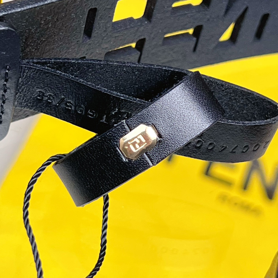 Fendi Leather Belt  - FashionPlug