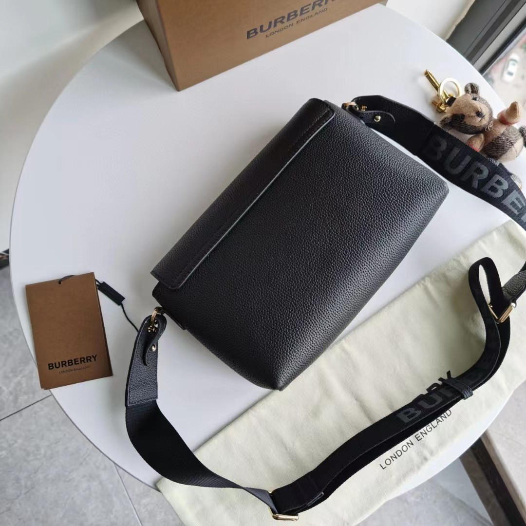 Burberry Hackberry Leather Cross -Body Bag (25-18-8.5cm) - FashionPlug