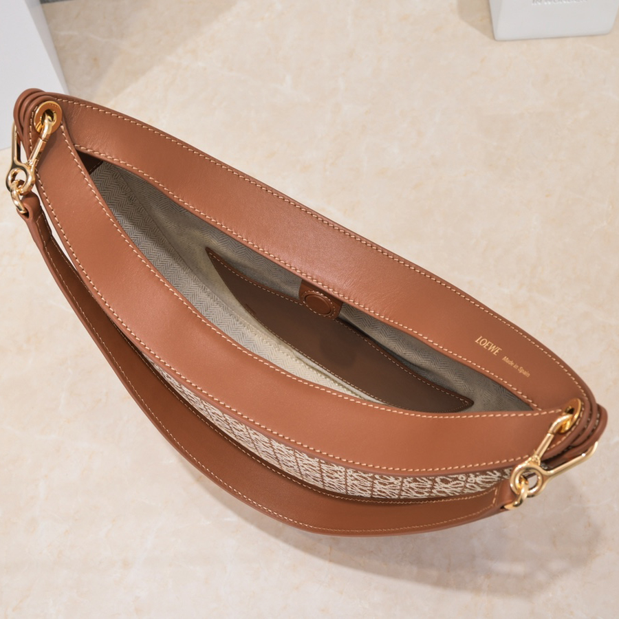 Loewe Luna Bag In Anagram Jacquard And Classic Calfskin(29.5-27-8cm) - FashionPlug