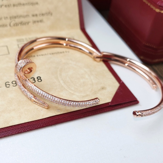 Cartier Juste Un Clou Bracelet - FashionPlug