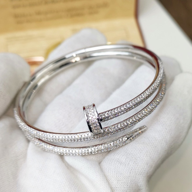 Cartier Juste Un Clou Bracelet - FashionPlug