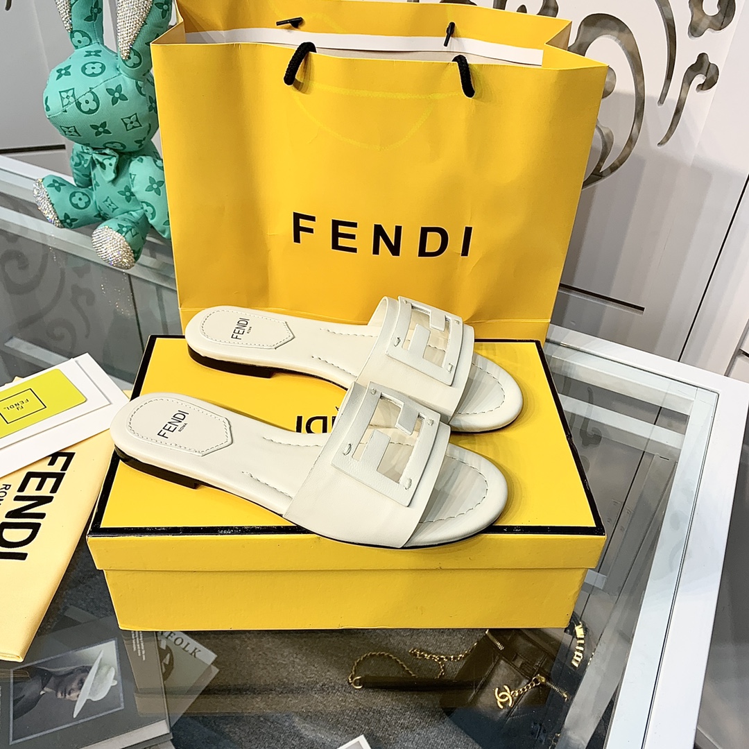 Fendi Signature Beige Leather Slides - FashionPlug