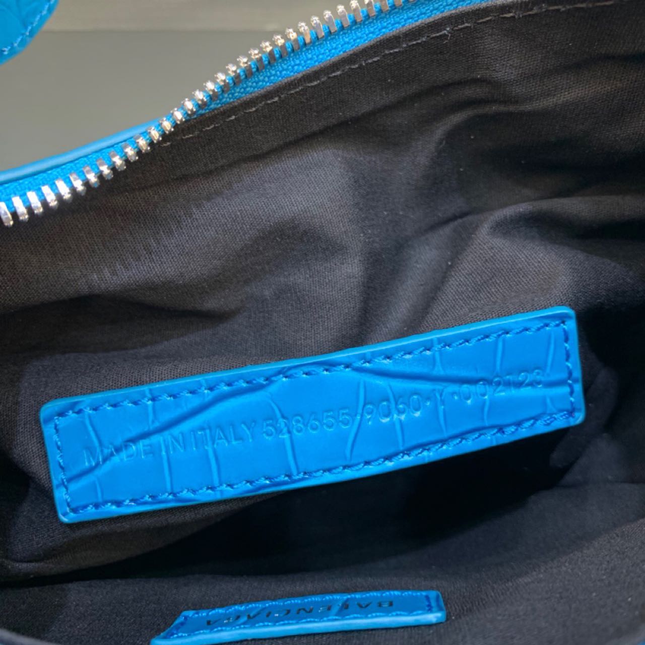 Balenciaga Le Cagole XS Shoulder Bag In Blue(26-12-6cm) - FashionPlug
