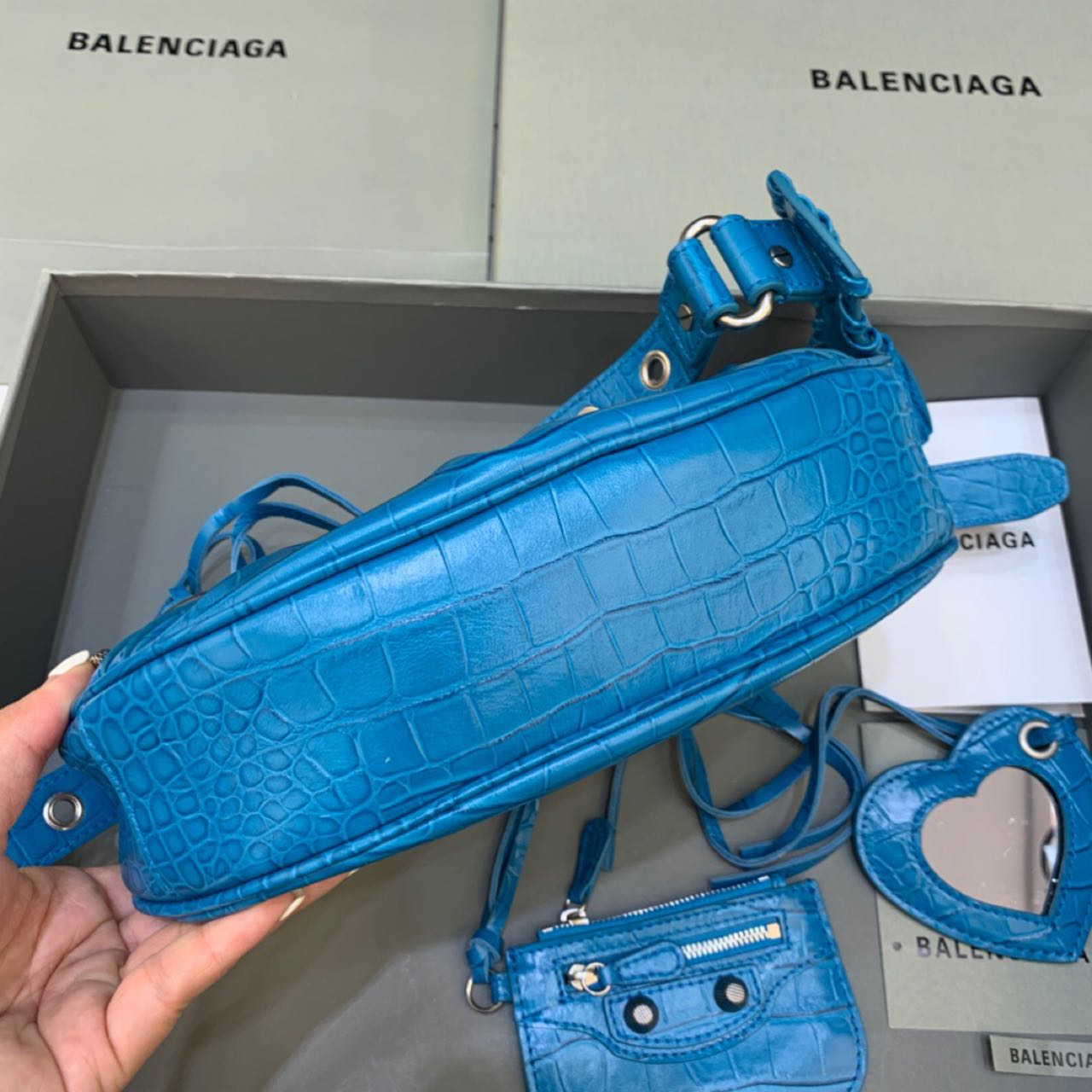 Balenciaga Le Cagole XS Shoulder Bag In Blue(26-12-6cm) - FashionPlug