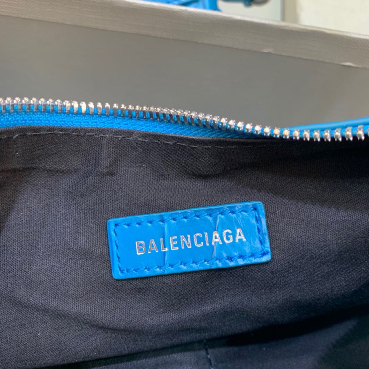 Balenciaga Le Cagole XS Shoulder Bag In Blue(26-12-6cm) - FashionPlug