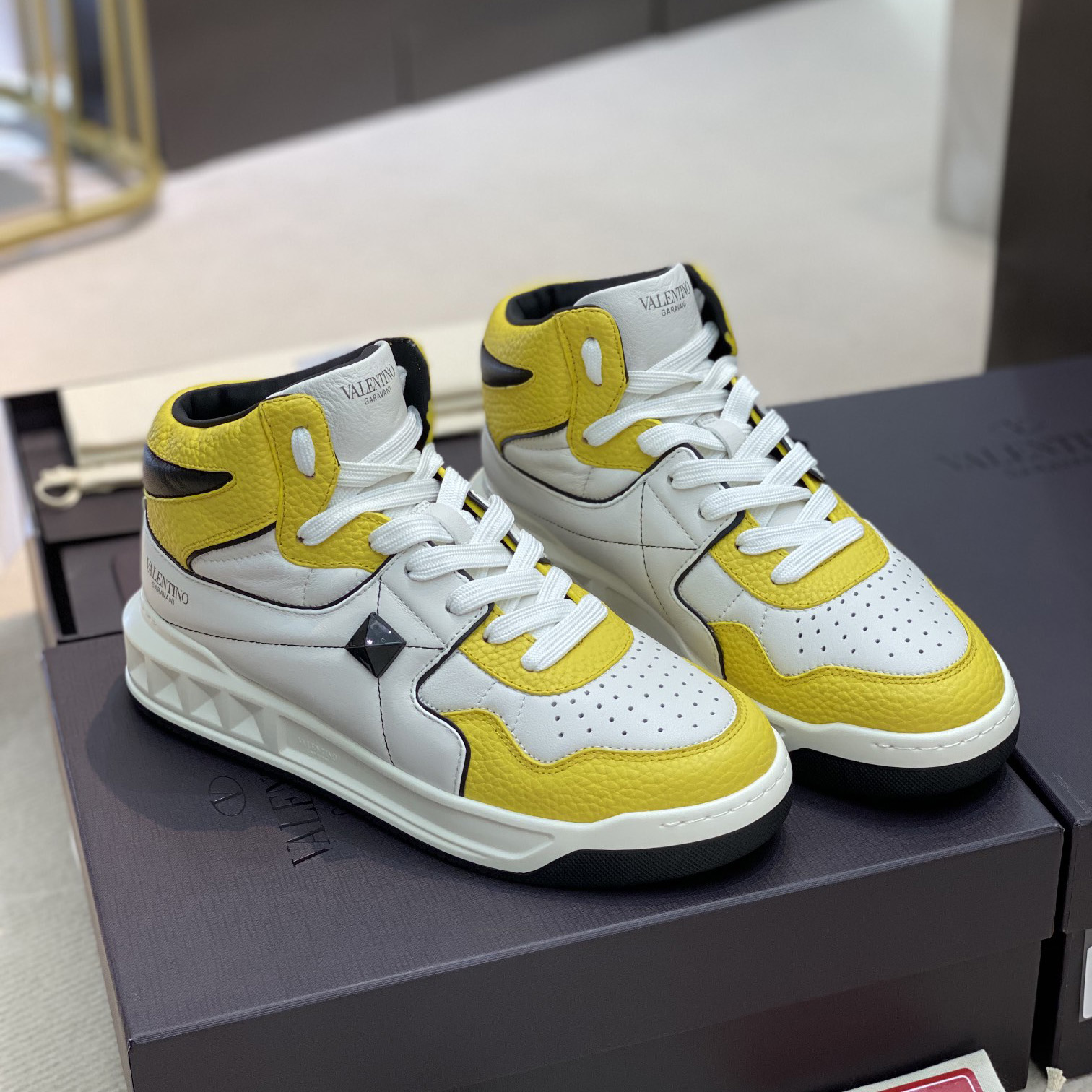 Valenti One Stud Mid-Top Nappa Sneaker - FashionPlug