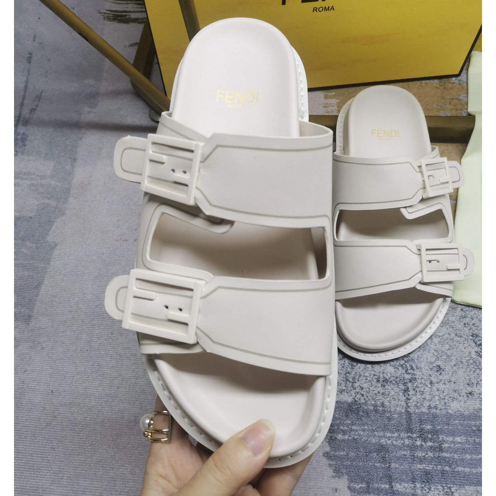 Fendi Feel WhiteFF Fabric Slides - FashionPlug