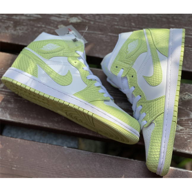 Air Jordan 1 Top Sneaker  DV2959-113 - FashionPlug
