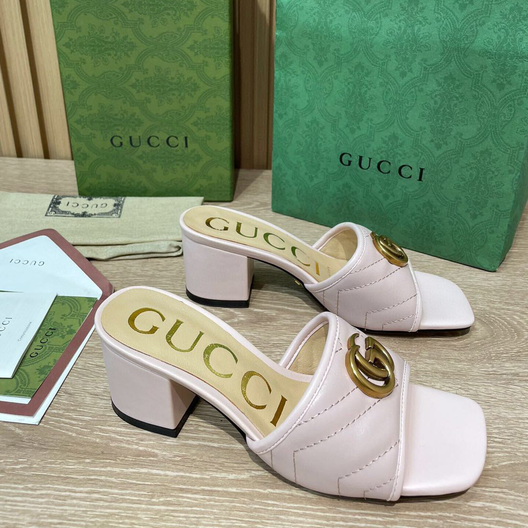 Gucci Women's Double G Slide Sandal  - FashionPlug
