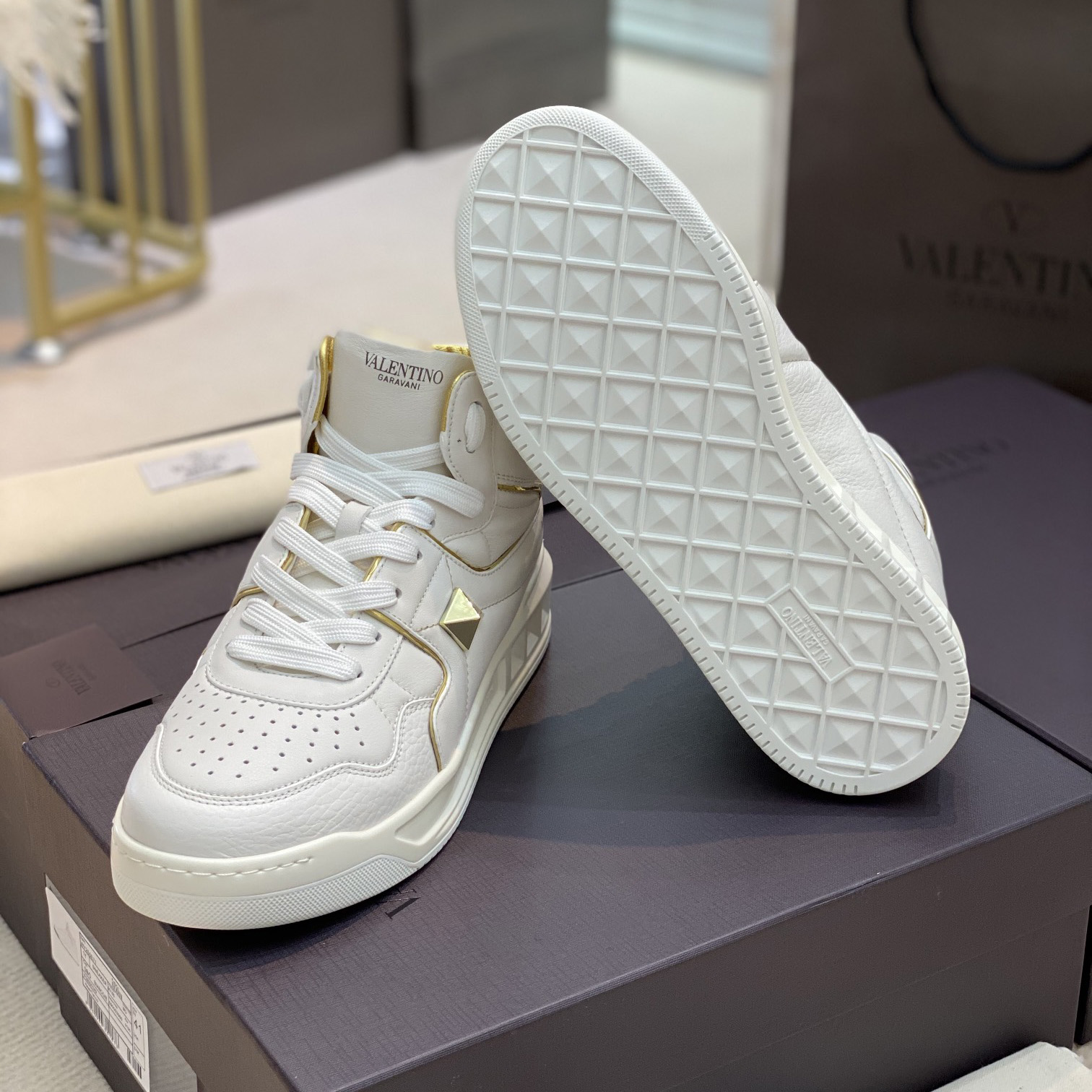 Valenti One Stud Mid-Top Nappa Sneaker - FashionPlug