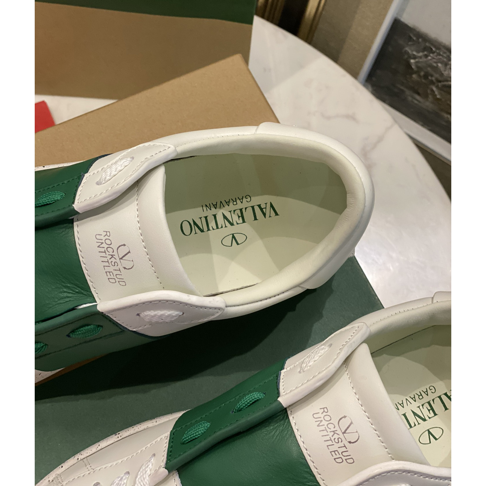 Valenti Open For A Change Sneaker In Bio-Based Material In White/Green - FashionPlug