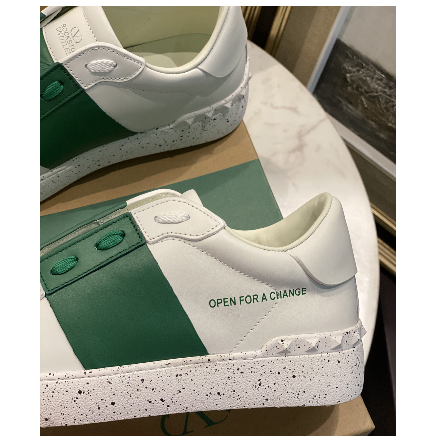 Valenti Open For A Change Sneaker In Bio-Based Material In White/Green - FashionPlug