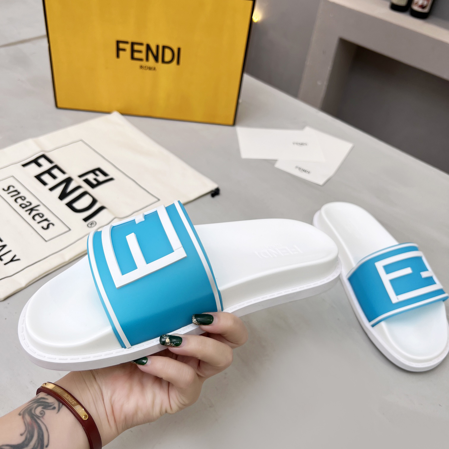 Fendi Baguette Slides - FashionPlug