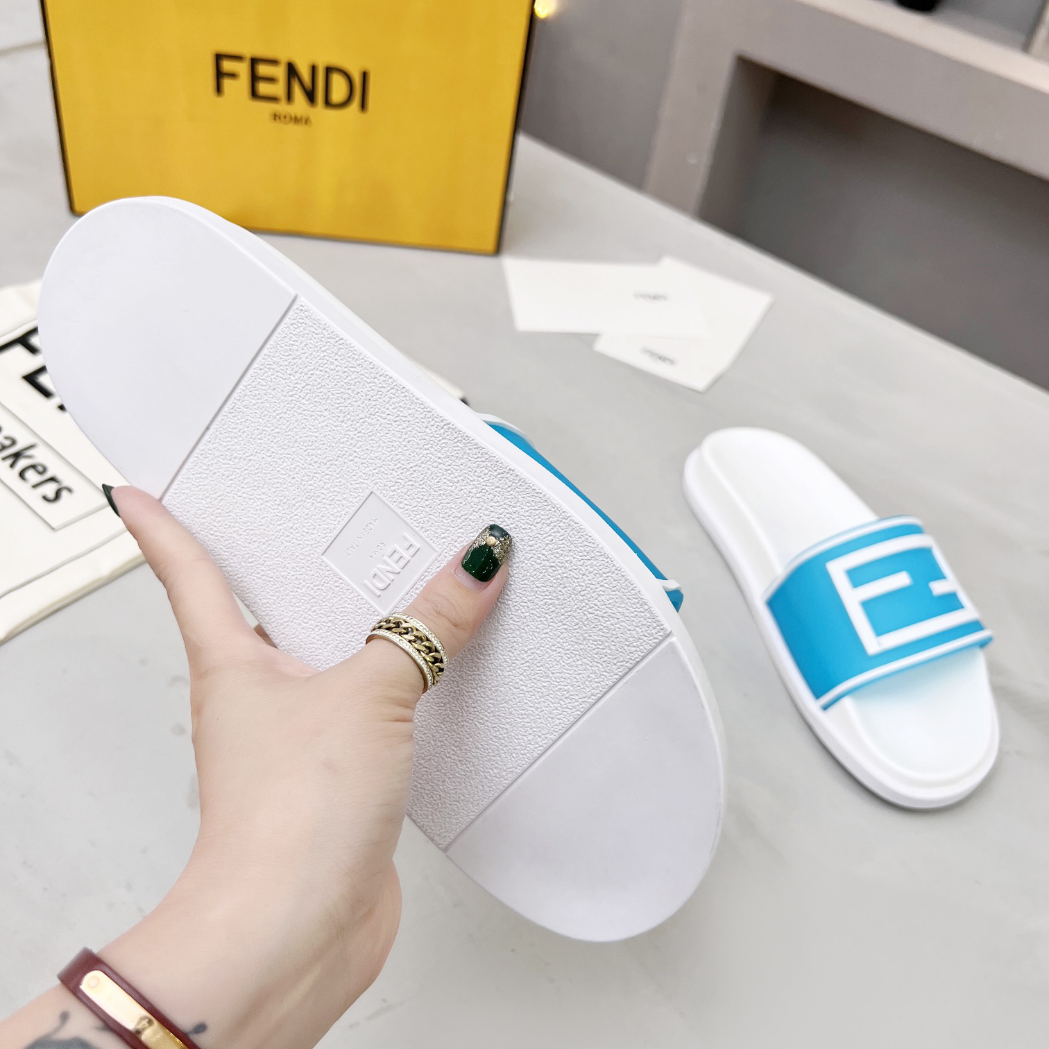 Fendi Baguette Slides - FashionPlug
