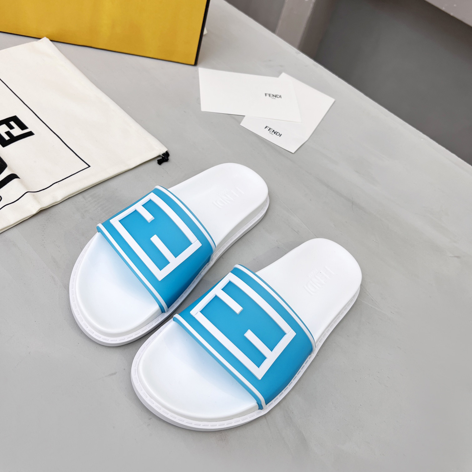 Fendi Baguette Slides - FashionPlug