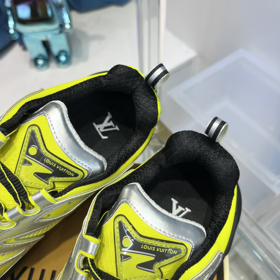 Louis Vuitton  LV Runner Tatic Sneaker     1AA3A8 - FashionPlug
