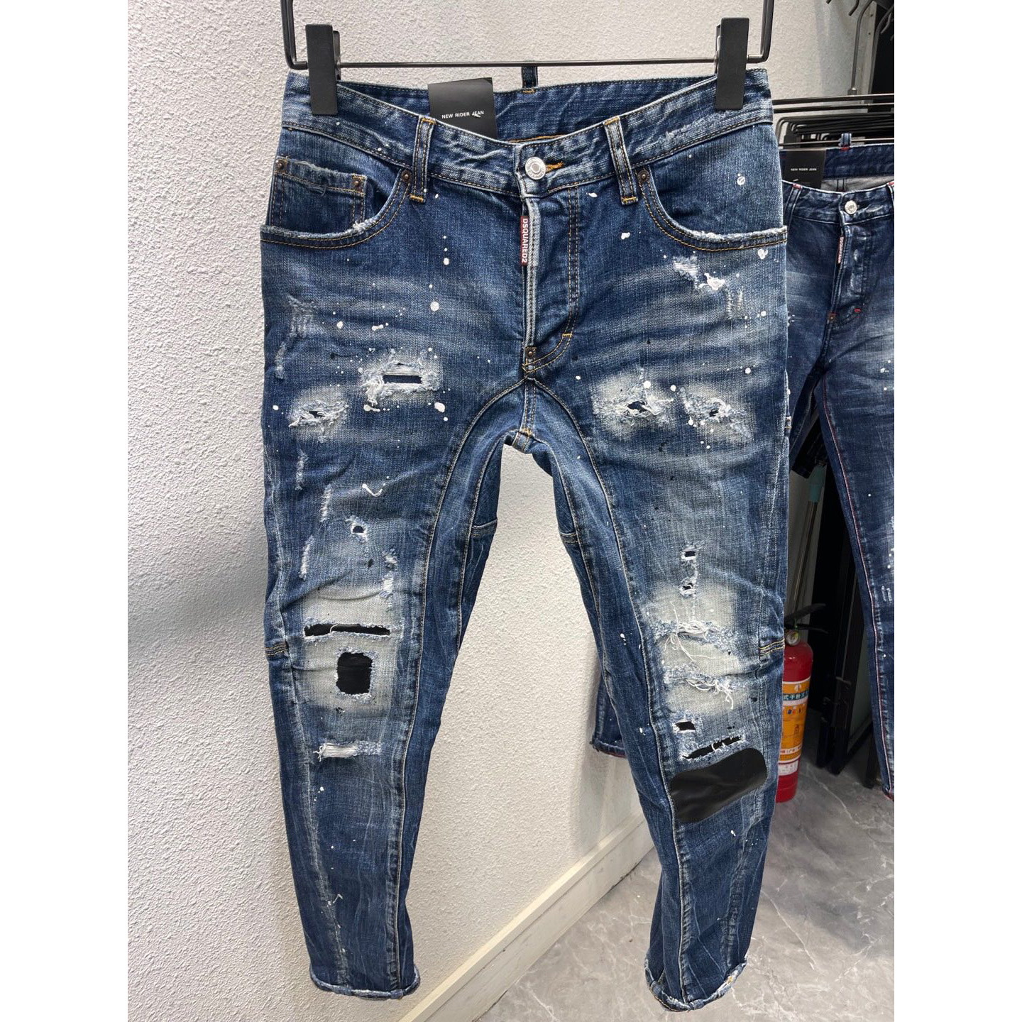 Dsquared2  Denim Jean T151-1 - FashionPlug