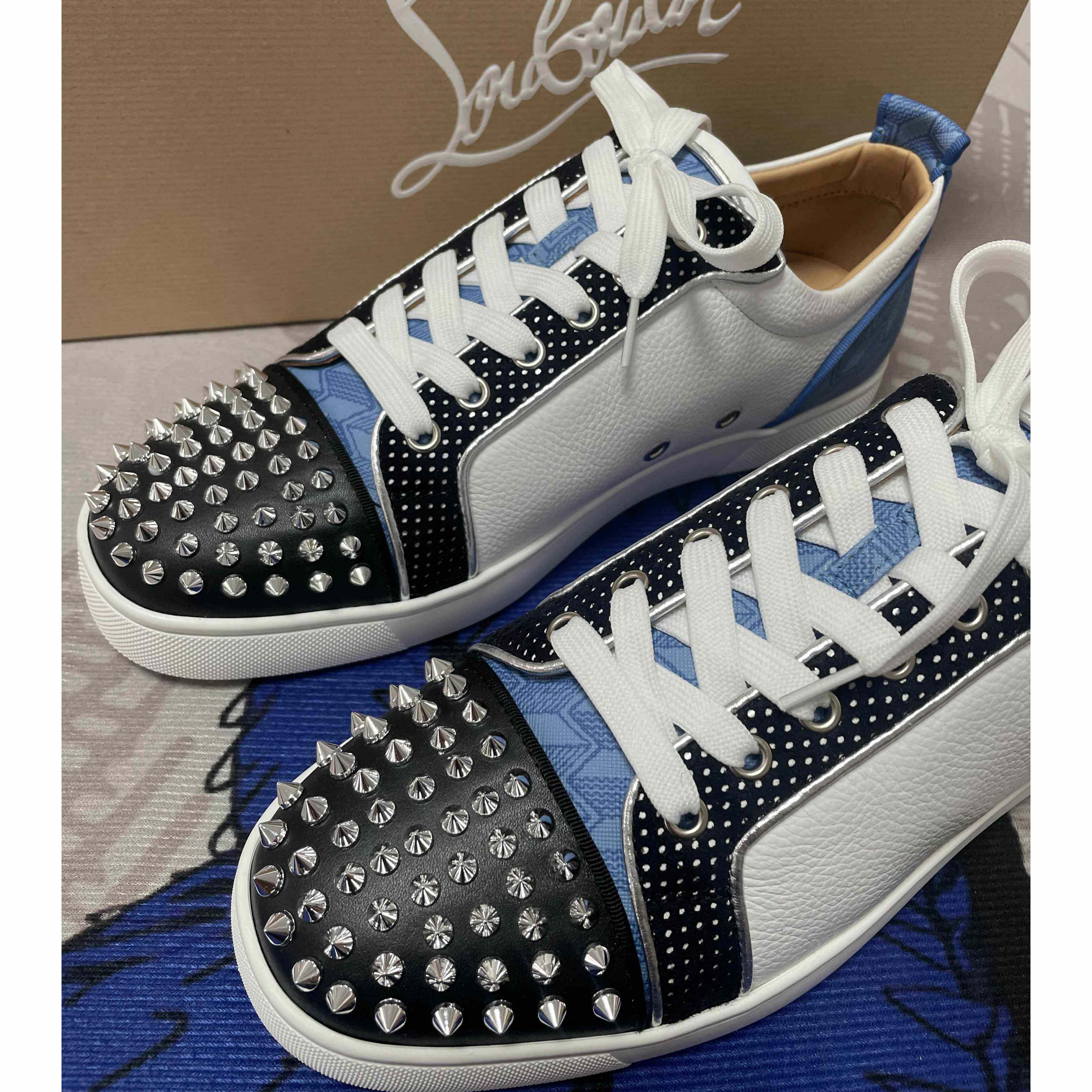 Christian Louboutin Sneaker - FashionPlug