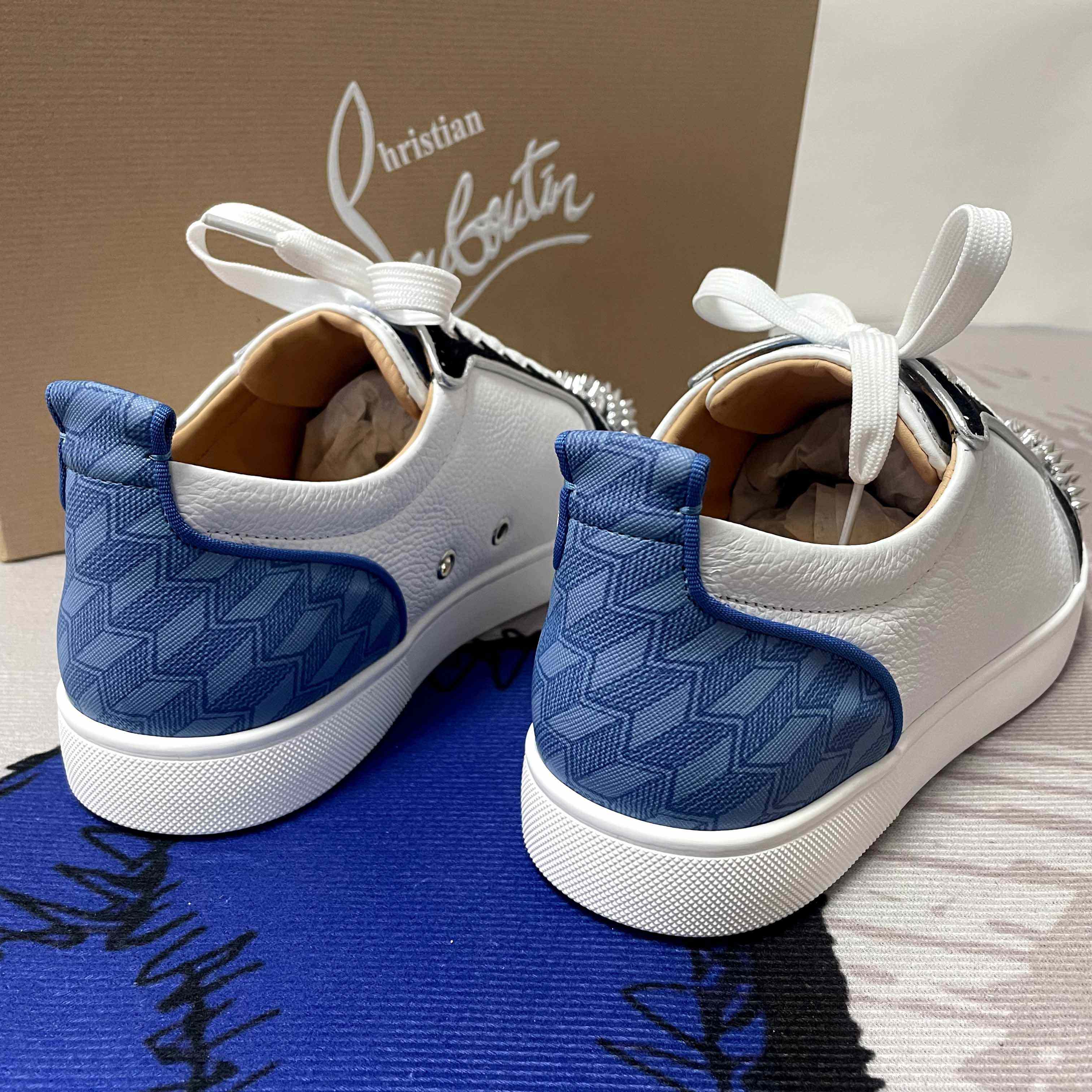 Christian Louboutin Sneaker - FashionPlug
