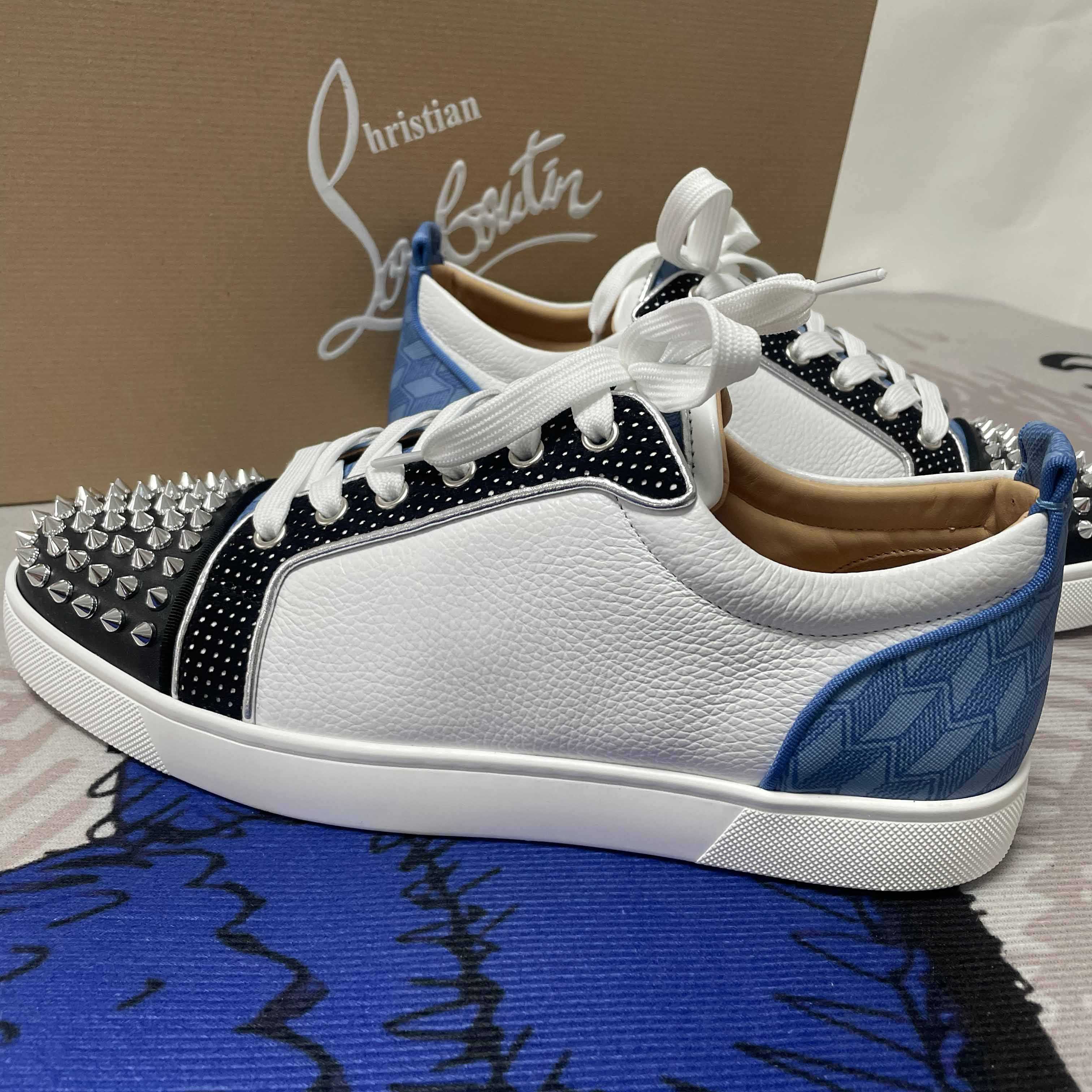 Christian Louboutin Sneaker - FashionPlug
