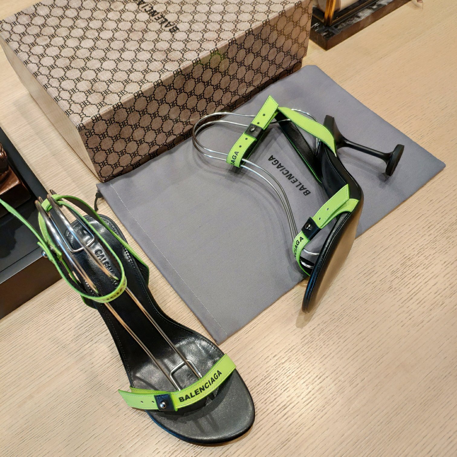 Balenciaga Afterhour 90mm Sandal In Neon Yellow And Black Smooth Calfskin - FashionPlug