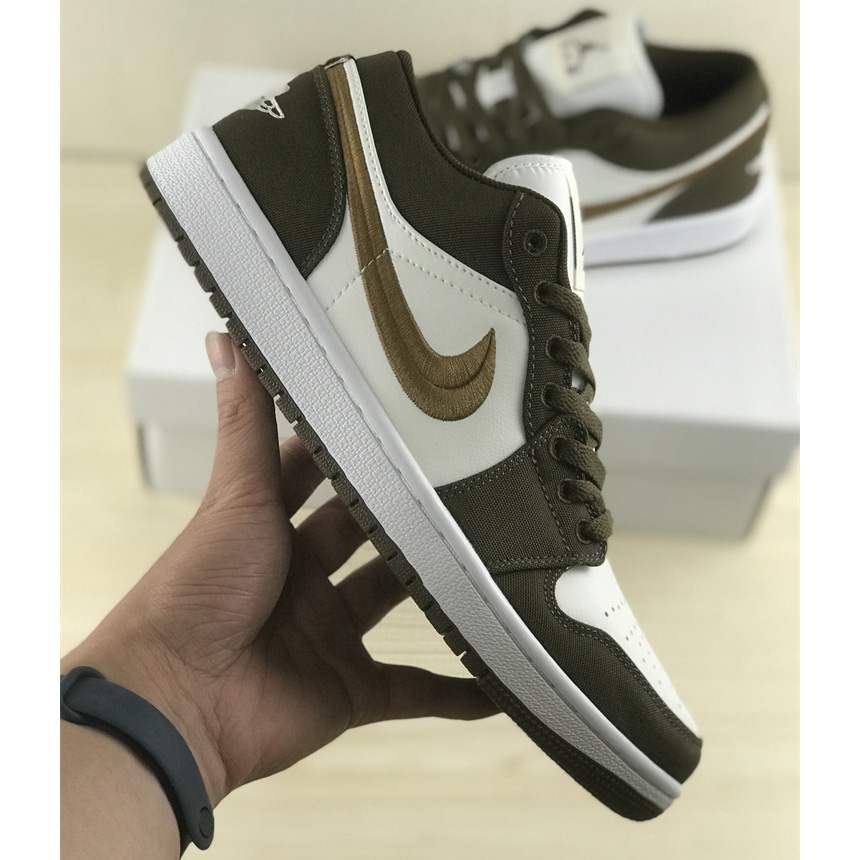  Air Jordan 1 Low SE WMNS “Light Olive”  Sneaker     DV0426-301 - FashionPlug