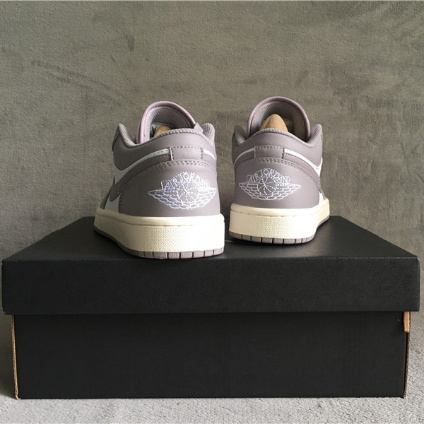 Air Jordan 1 Low Sneaker     553560-053 - FashionPlug