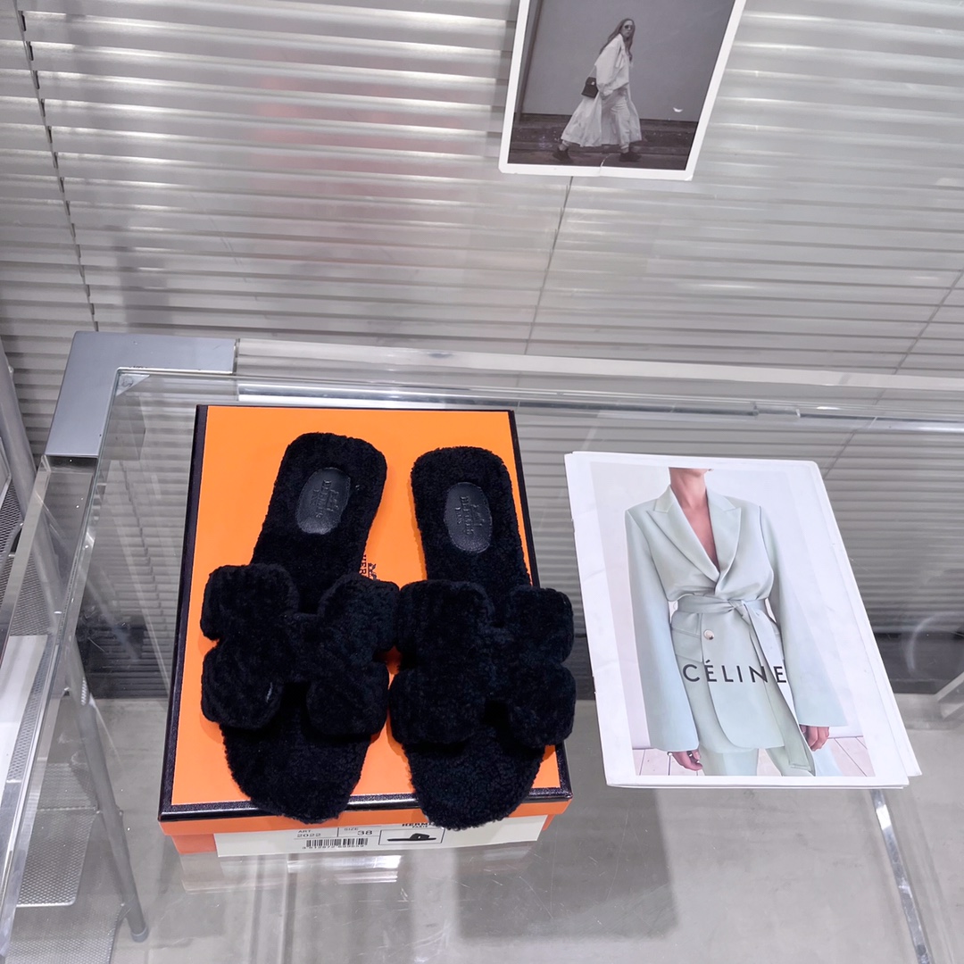 Hermes Oran Sandal - FashionPlug