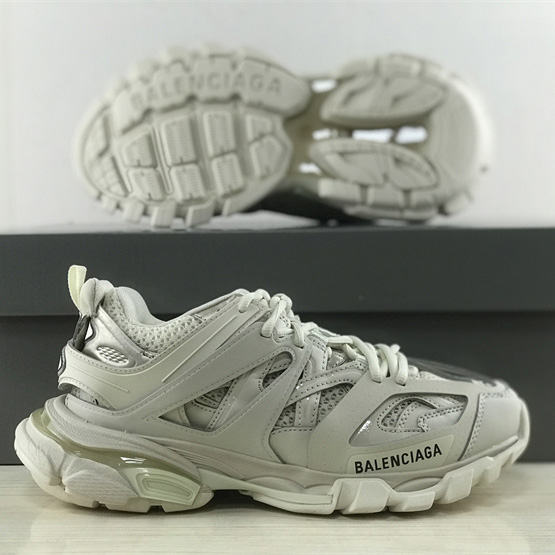 Balenciaga Track 3.0  Sneaker  - FashionPlug
