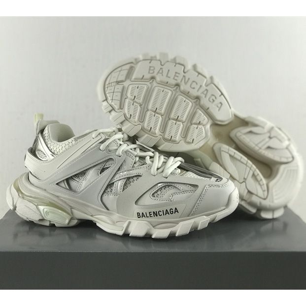Balenciaga Track 3.0  Sneaker  - FashionPlug