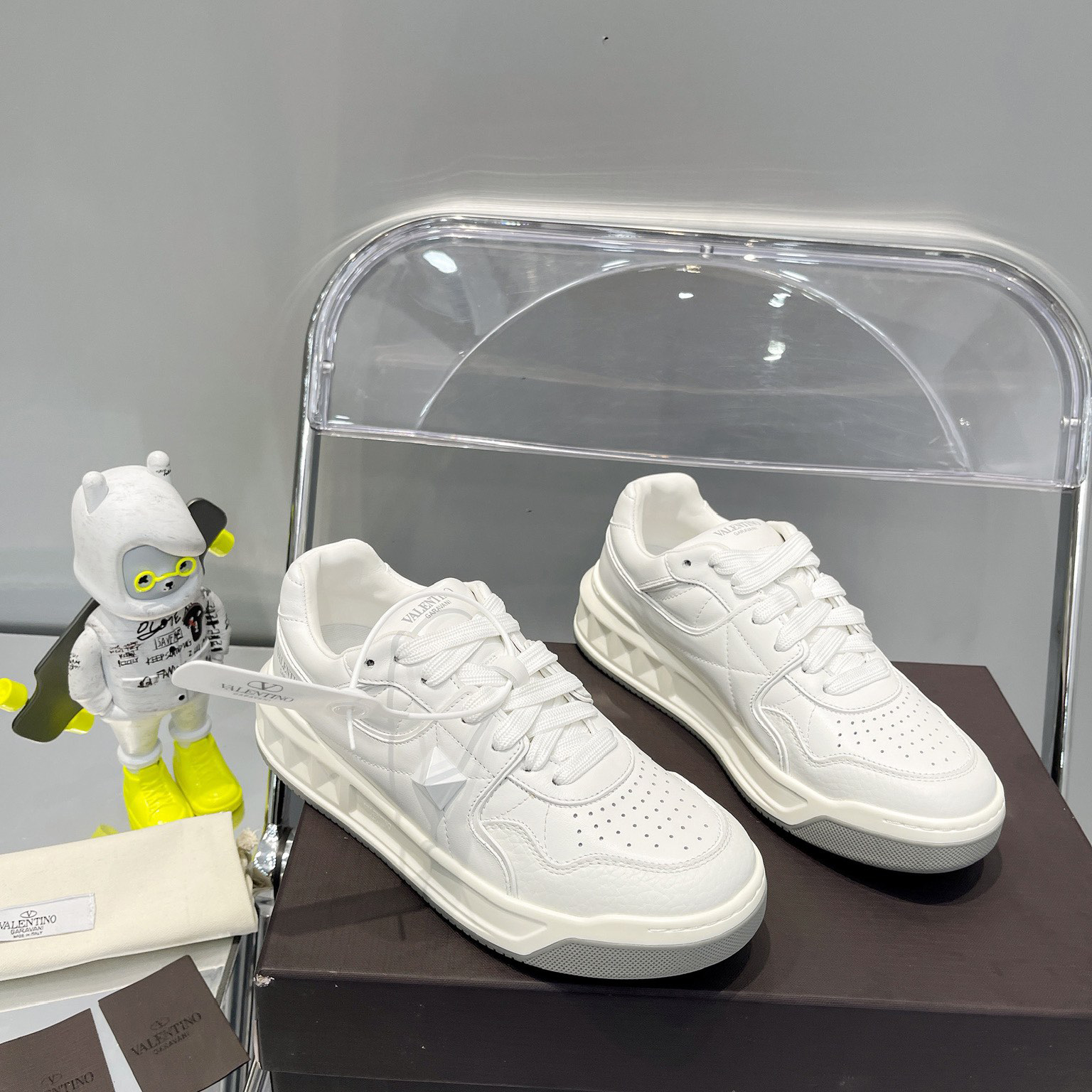 Valenti One Stud Low-Top Calfskin Sneaker - FashionPlug