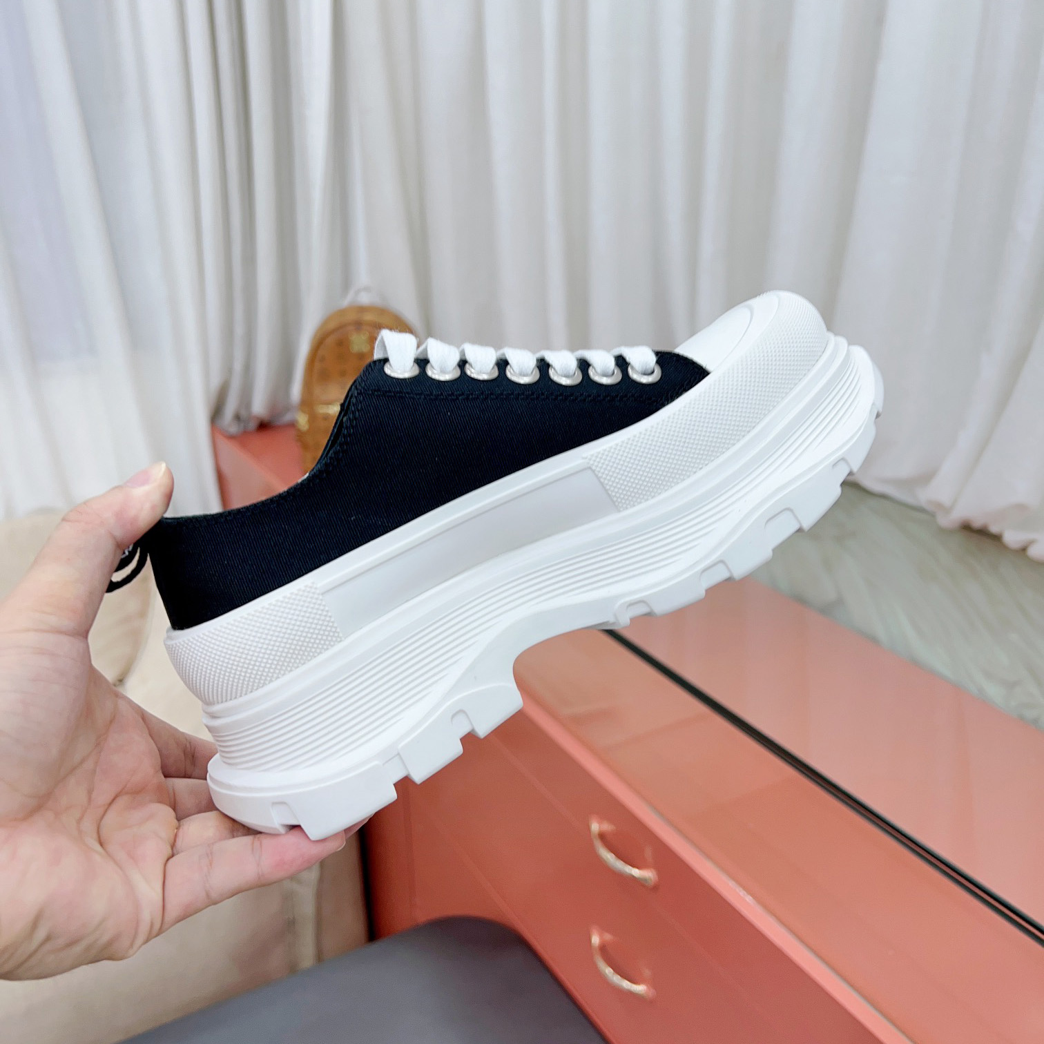Alexander Mqueen Tread Slick Lace-up In Black - FashionPlug