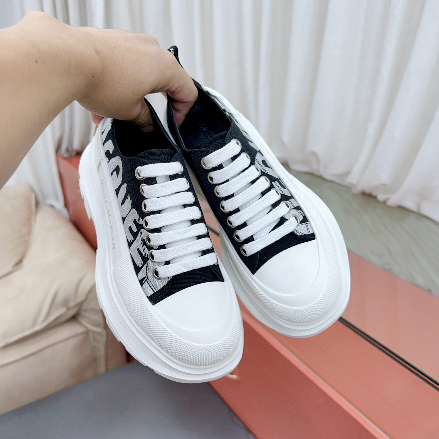 Alexander Mqueen Tread Slick Lace-up In Black - FashionPlug