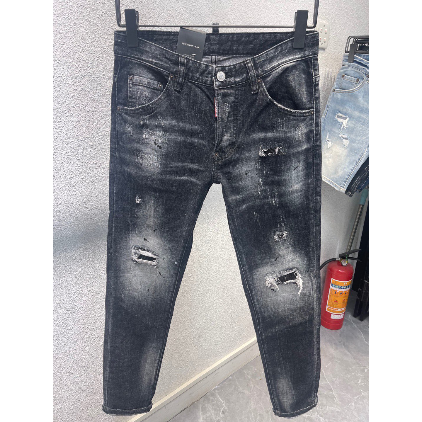 Dsquared2  Denim Jean   085 - FashionPlug