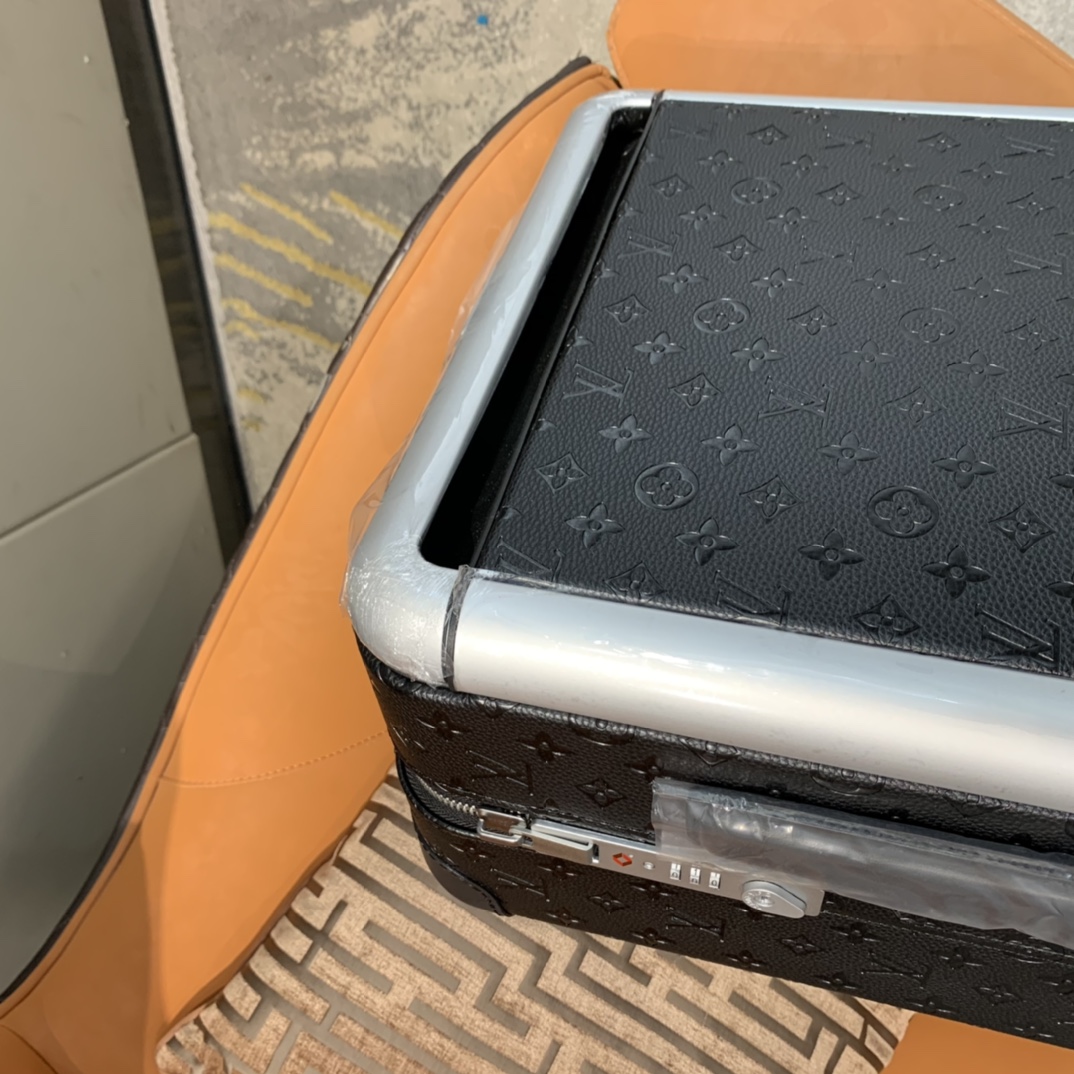 Louis Vuitton Horizon 55 Luggage(55-38-21cm) - FashionPlug