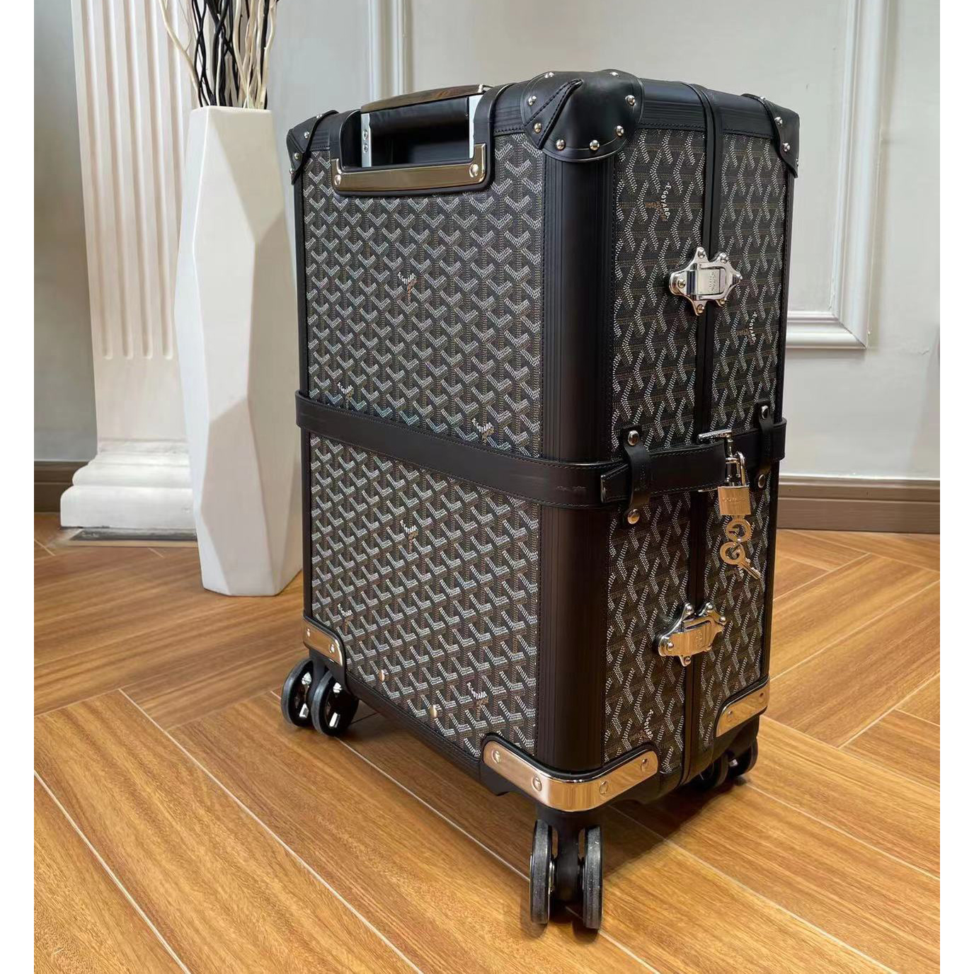 Goyard Satolas GM Rolling Suitcase - FashionPlug