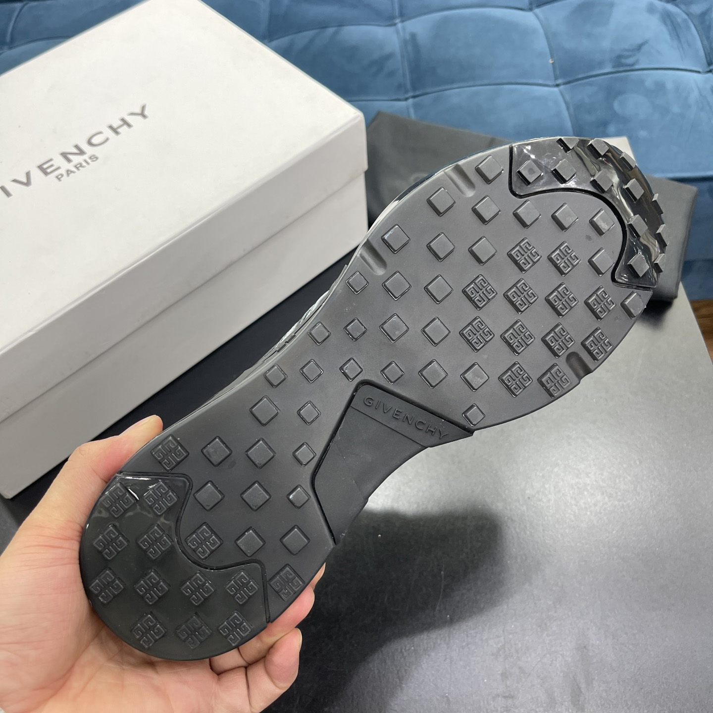 Givenchy Logo Sneakers In Black - FashionPlug