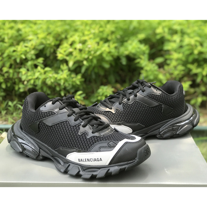 Balenciaga Phantom Trainer Low-Top Sneaker Black/White  - FashionPlug