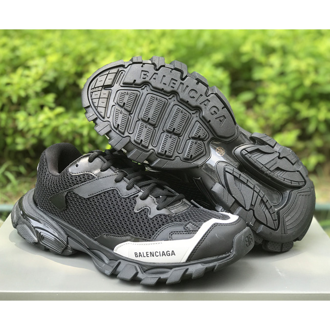 Balenciaga Phantom Trainer Low-Top Sneaker Black/White  - FashionPlug